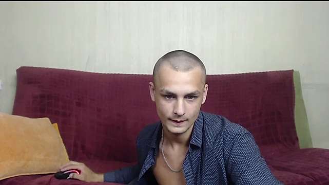 Antonio_and_Jolie naked stripping on cam for live sex video chat