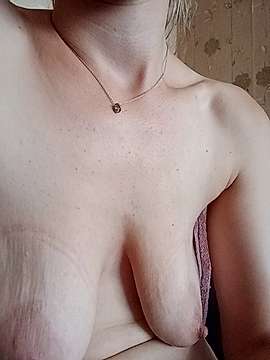 Bunny_Emma naked stripping on cam for live sex video chat