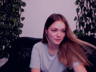 CaitlinSharp nude Live Sex Chat
