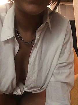 cutemodell naked stripping on cam for live sex video chat