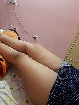 dream186girL2 naked stripping on cam for live sex video chat