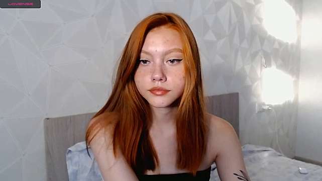ely_mi naked stripping on cam for live sex video chat