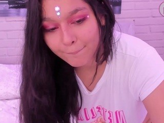 Emma uwu nude Live Sex Chat