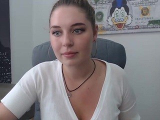 ?, L?I?L?I? nude Live Sex Chat
