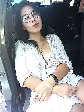 Kate__Bellucci naked stripping on cam for live sex video chat