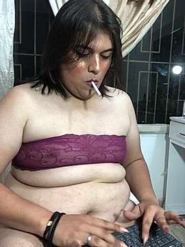 kiaraglam2 naked stripping on cam for live sex video chat