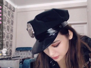 KissMeOne nude Live Sex Chat