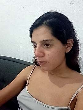 Lindafox68 naked stripping on cam for live sex video chat