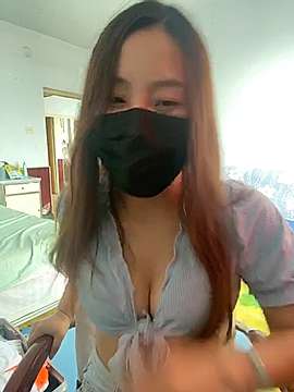 MeimeiSexyyy naked stripping on cam for live sex video chat