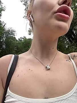 MiraSorvino naked stripping on cam for live sex video chat