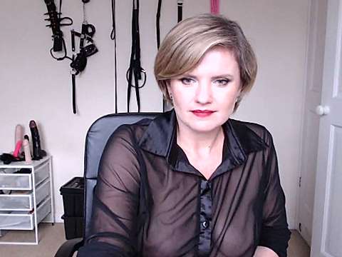 Mistress_Ingrith naked stripping on cam for live sex video chat