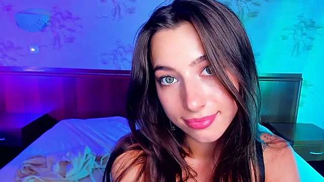 MollyTaylored naked stripping on cam for live sex video chat