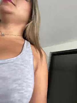 MONITA_BELLA02 naked stripping on cam for live sex video chat
