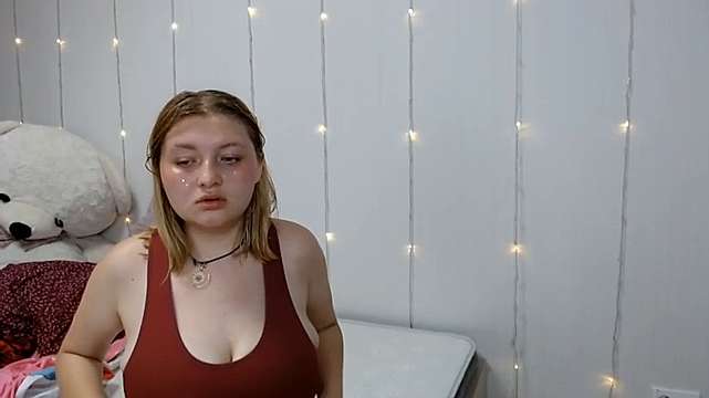 prettyme001 naked stripping on cam for live sex video chat