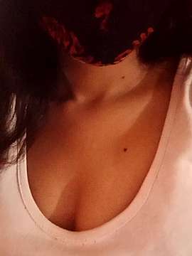 Sexy_Mallika naked stripping on cam for live sex video chat