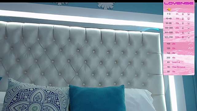 shantalle_ naked stripping on cam for live sex video chat