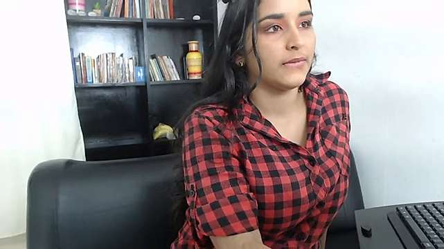 Sophia_Duponnt naked stripping on cam for live sex video chat