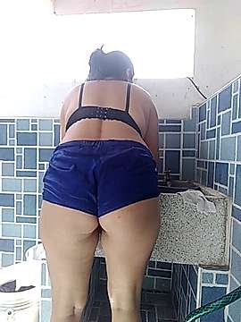 Squirt18Pussys naked stripping on cam for live sex video chat