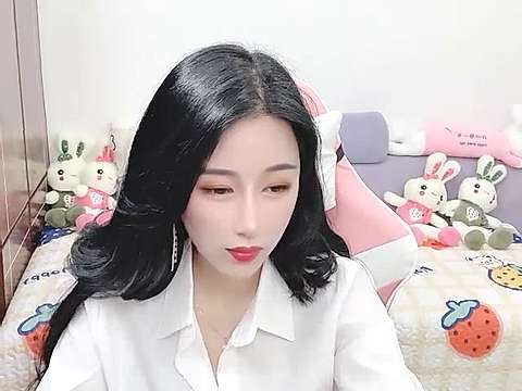 Warm-summer naked stripping on cam for live sex video chat