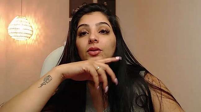 YummyAnna_ naked stripping on cam for live sex video chat