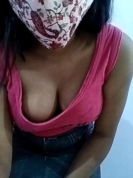 Aarju_Love naked stripping on cam for live sex video chat