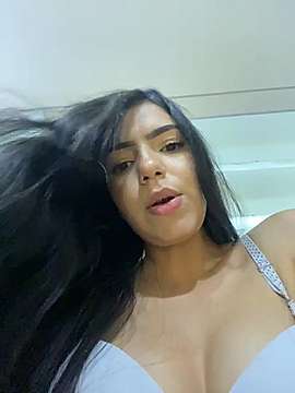 Alessiah_ naked stripping on cam for live sex video chat