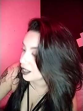 alinelogp naked stripping on cam for live sex video chat