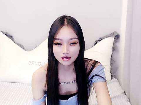 Alyssa_boby01 naked stripping on cam for live sex video chat