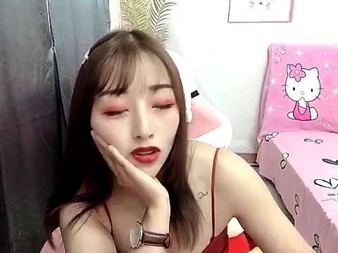 AManda-cori naked stripping on cam for live sex video chat