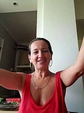 anayyss naked stripping on cam for live sex video chat