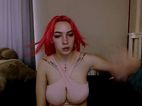 caramelkee naked stripping on cam for live sex video chat