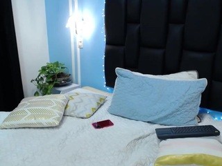 dayana-shiny nude Live Sex Chat