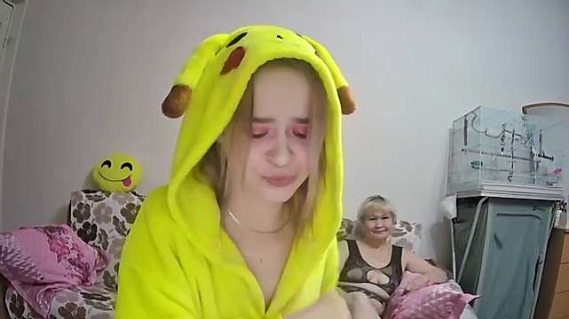 Emi_Kiss naked stripping on cam for live sex video chat