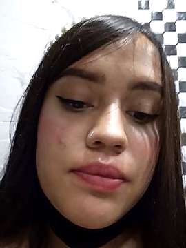 Erikah_Badu naked stripping on cam for live sex video chat