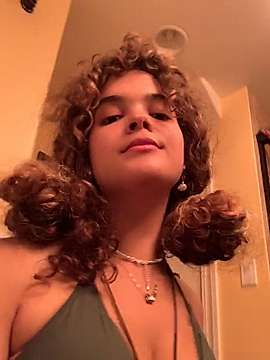 gn0m3gir1 naked stripping on cam for live sex video chat