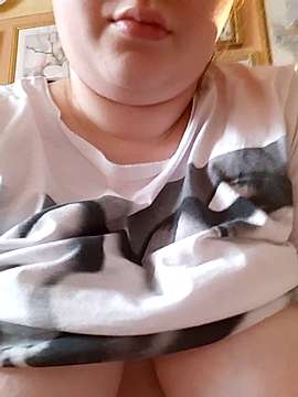 hotcaramella66 naked stripping on cam for live sex video chat