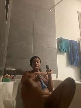 JasmineElyse naked stripping on cam for live sex video chat