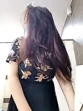 Love_Ella naked stripping on cam for live sex video chat