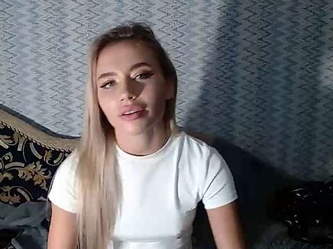 Lovely_Alex naked stripping on cam for live sex video chat