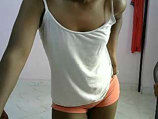 lovelyrathor naked stripping on cam for live sex video chat