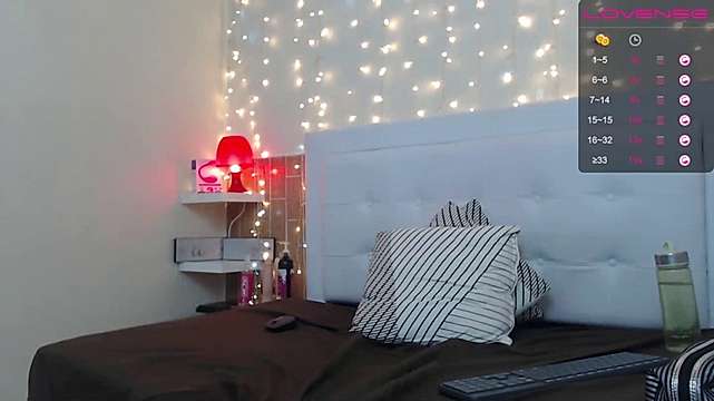 luna_af naked stripping on cam for live sex video chat