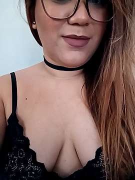 Manu_Lopes naked stripping on cam for live sex video chat