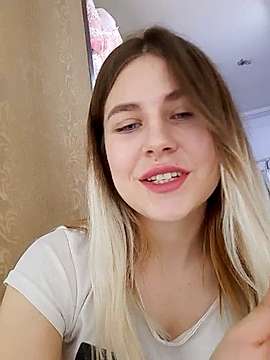 Mira_Golden naked stripping on cam for live sex video chat