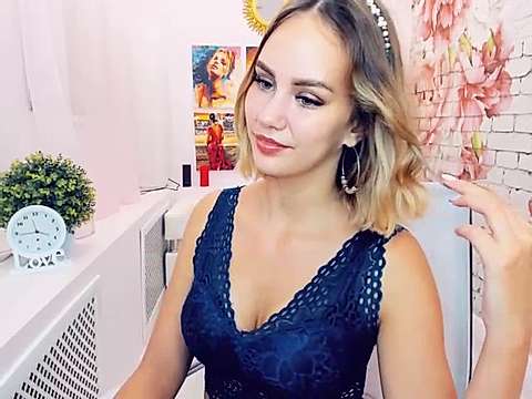ms_sunshine_ naked stripping on cam for live sex video chat