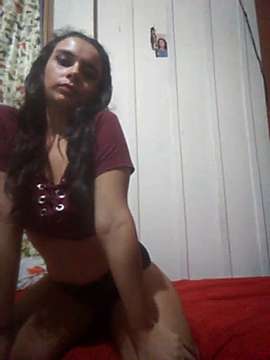 nayrobi22 naked stripping on cam for live sex video chat