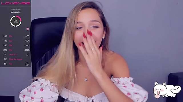 Nennyboo naked stripping on cam for live sex video chat
