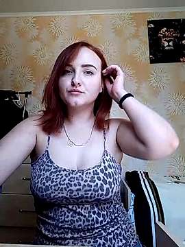 RedheadJane naked stripping on cam for live sex video chat