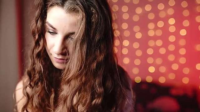 swt__chloe naked stripping on cam for live sex video chat