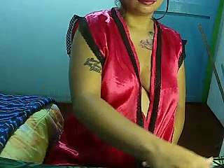 yasmin_star naked stripping on cam for live sex video chat