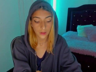 your-litte-angel nude Live Sex Chat